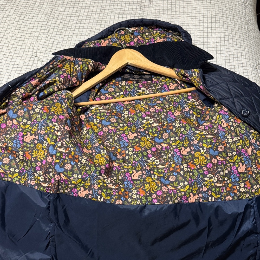 Barbour Navy Quilted Coat with Floral Interior - Picture 7 of 7